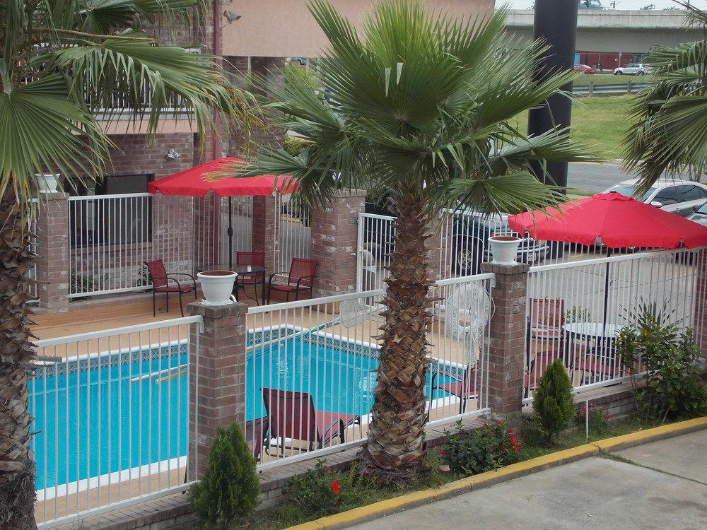 Econo Lodge Inn & Suites Downtown San Antonio Riverwalk Area Buitenkant foto