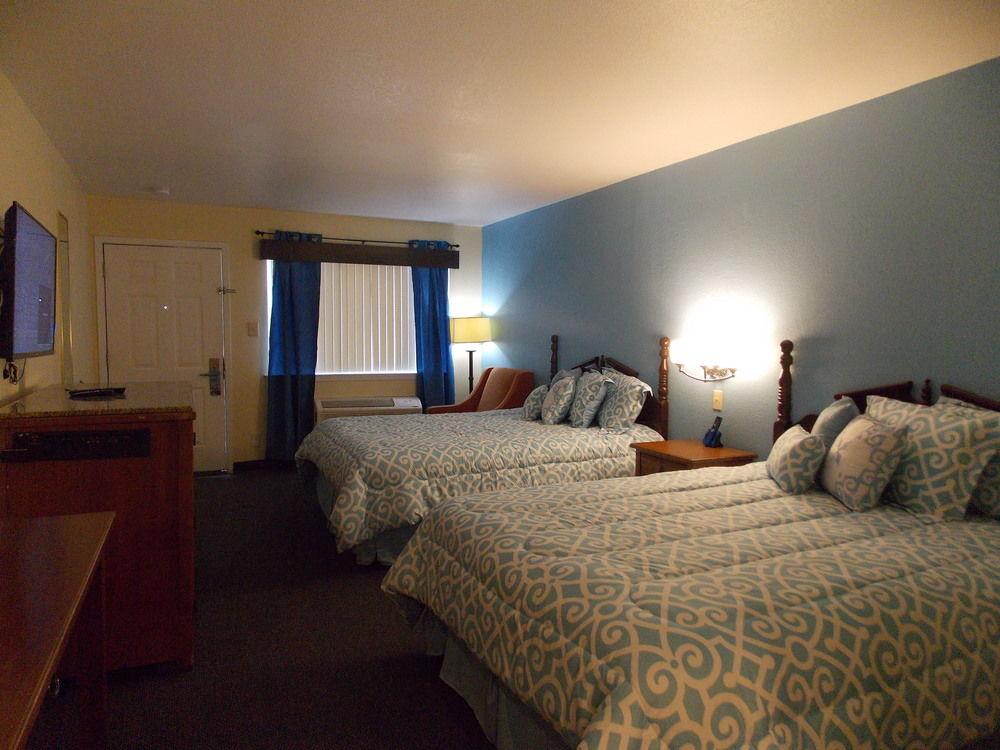 Econo Lodge Inn & Suites Downtown San Antonio Buitenkant foto
