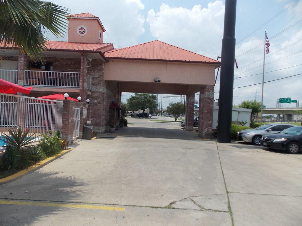 Econo Lodge Inn & Suites Downtown San Antonio Buitenkant foto