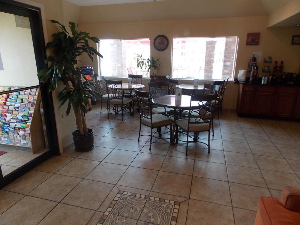 Econo Lodge Inn & Suites Downtown San Antonio Buitenkant foto