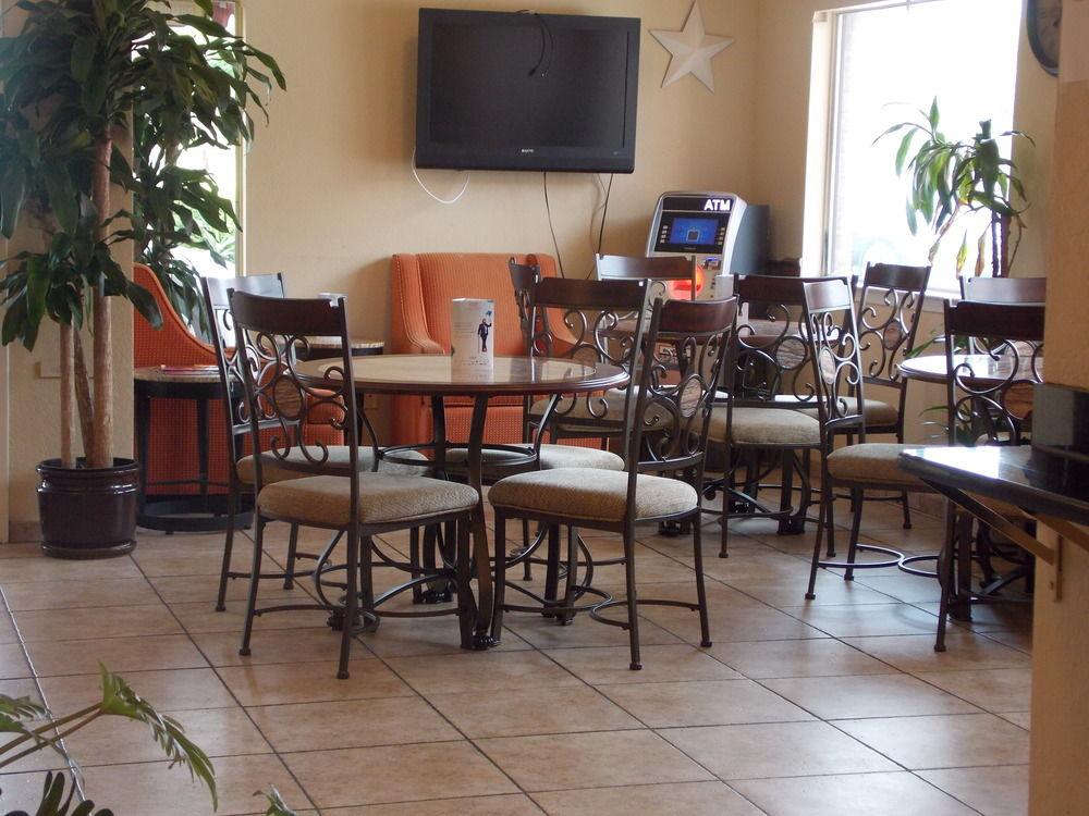 Econo Lodge Inn & Suites Downtown San Antonio Buitenkant foto