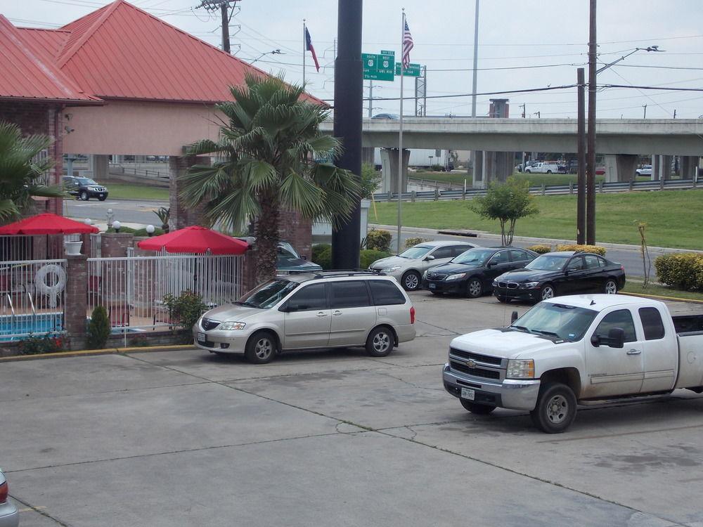 Econo Lodge Inn & Suites Downtown San Antonio Buitenkant foto