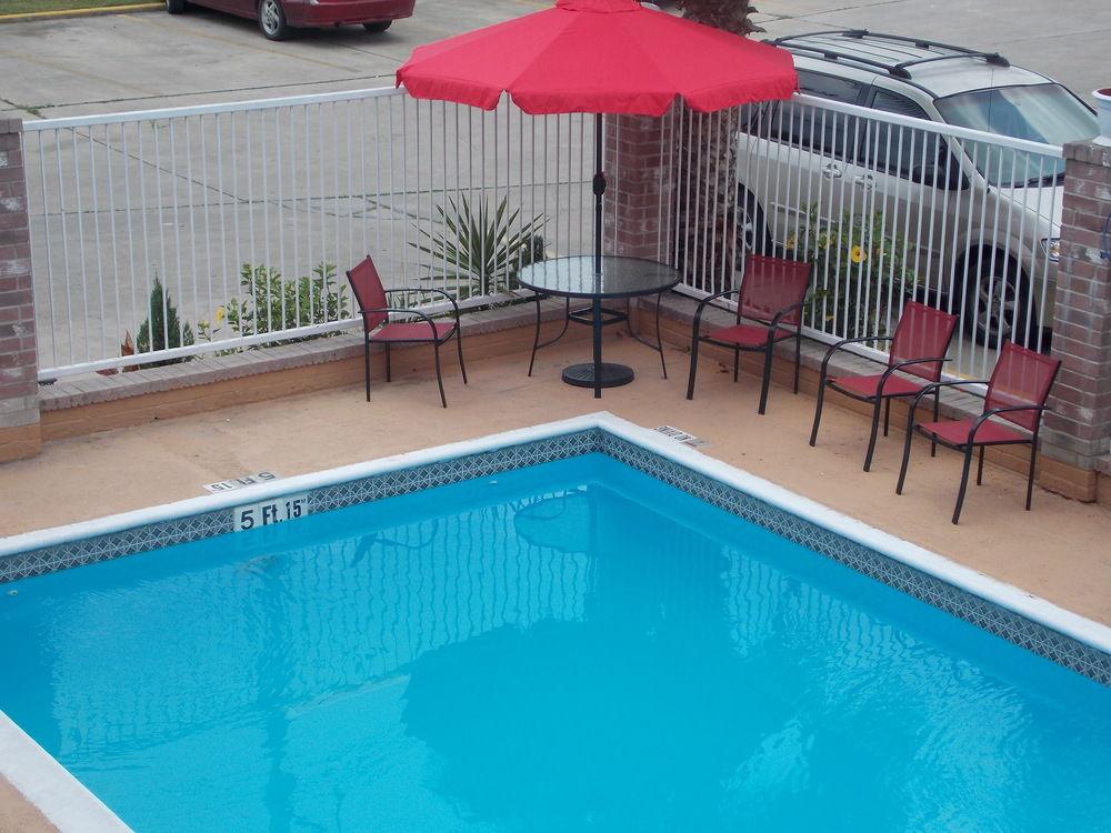 Econo Lodge Inn & Suites Downtown San Antonio Buitenkant foto