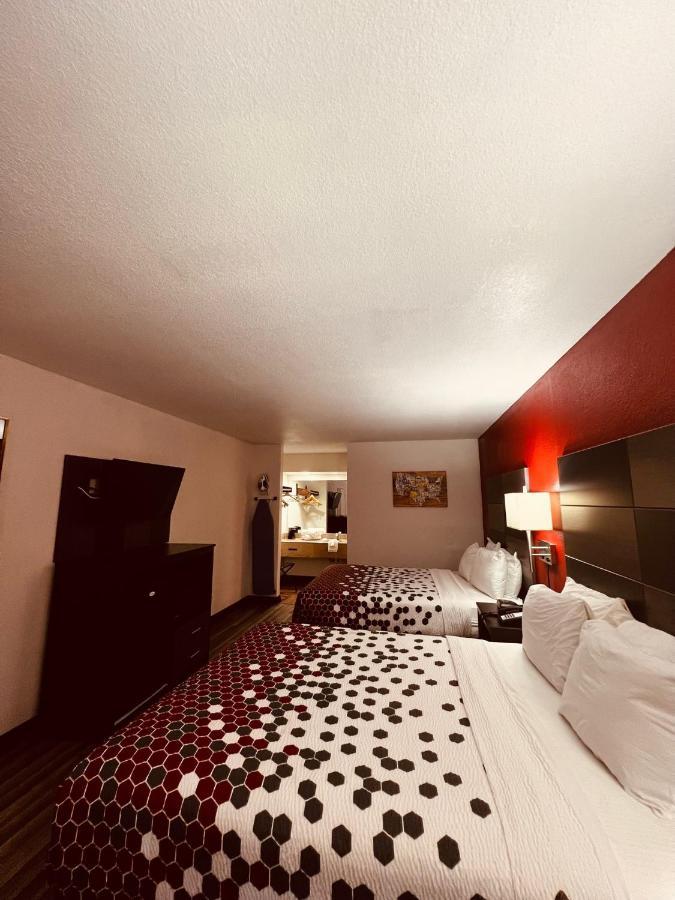 Econo Lodge Inn & Suites Downtown San Antonio Buitenkant foto